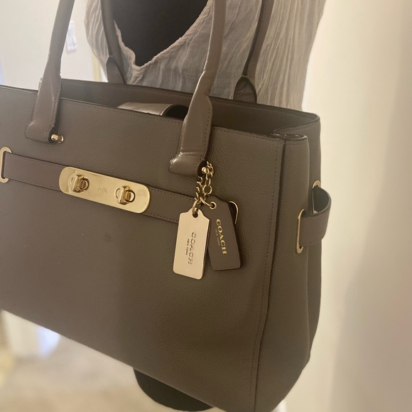 Coach pewter leather satchel - Picture 3 of 16